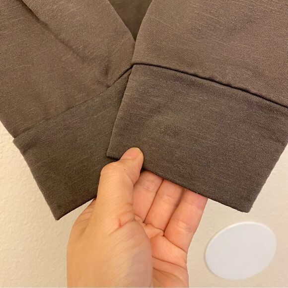 Nike Therma fleece crop Running Top AT4204-266 CREW LONG SLEEVE brown L - Picture 9 of 11